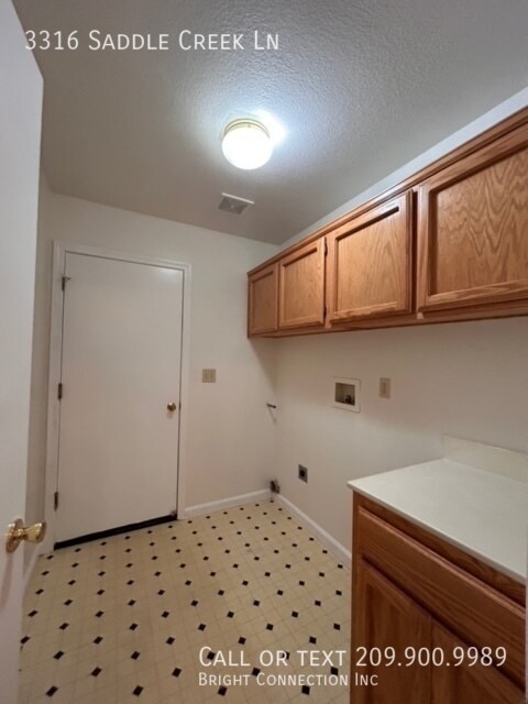 Building Photo - 3316 Saddle Creek Ln
