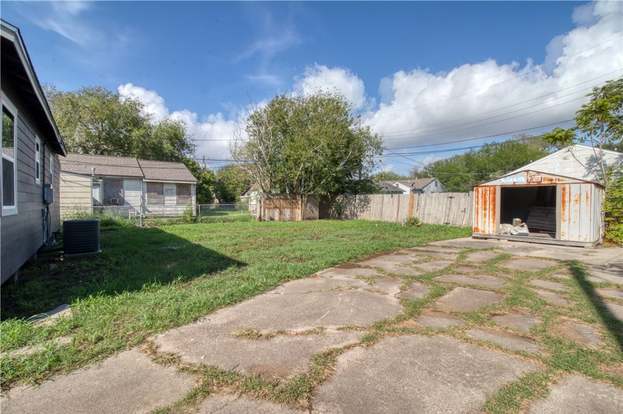 Building Photo - 610 Caddo St