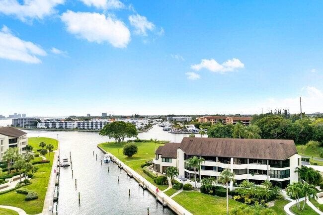 Building Photo - 1100 Marine Way W