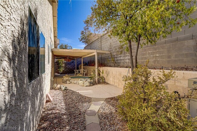 Building Photo - 3781 White Peppermint Dr