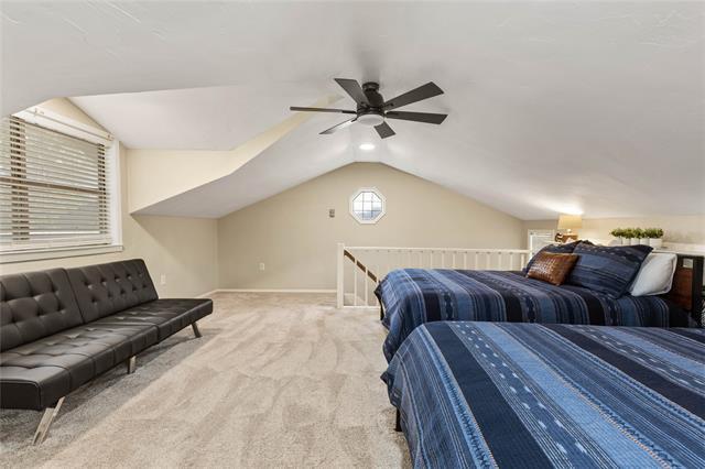 Building Photo - 301 Granada Calle St