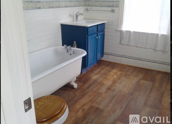 Renovated Bathroom - 8139 Frankford Ave