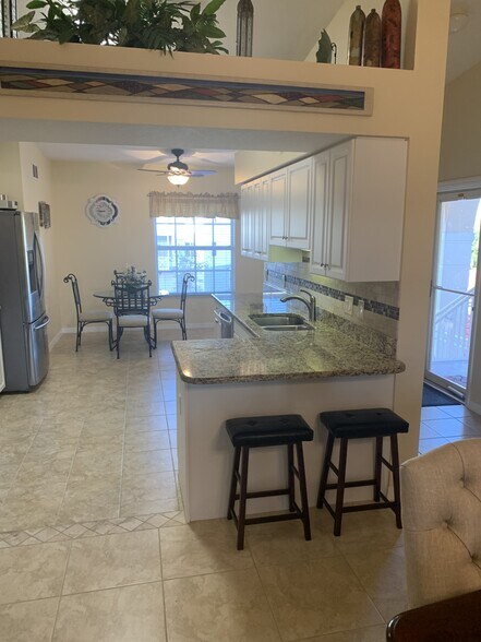 Building Photo - 26630 Rosewood Pointe Dr