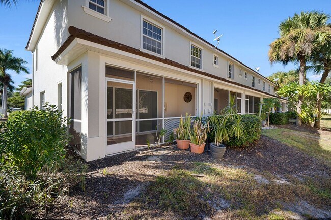 Building Photo - Charming 2-bedroom, 2.5-bathroom townhome ...