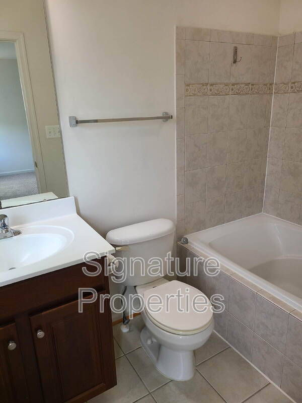 Building Photo - 35 Allegheny Dr