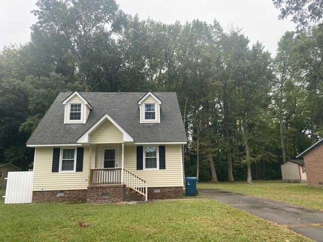 Building Photo - Charming 3 bed 2 bath Cape Cod for rent