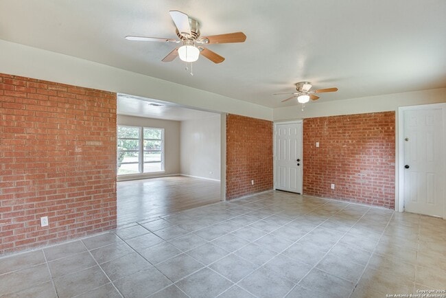 Building Photo - 211 Green Meadow Blvd