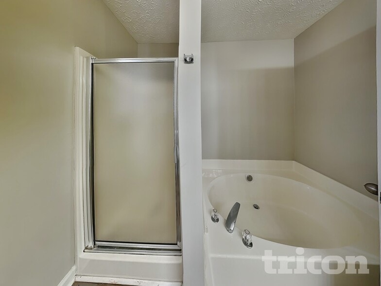 Building Photo - 1221 Brown's Country Ln