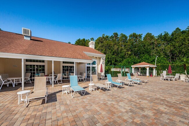 Building Photo - 4449 Foxboro Dr