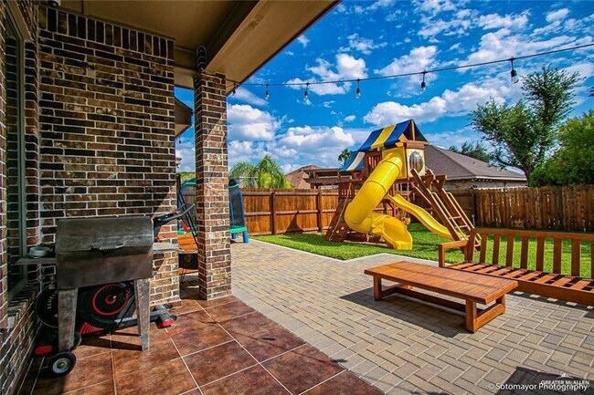 Building Photo - 23 West St