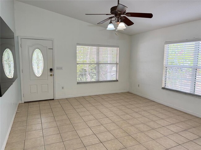 Building Photo - 414 Ulelah Ave