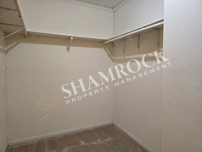 Building Photo - 6807 Old Briarstown Dr