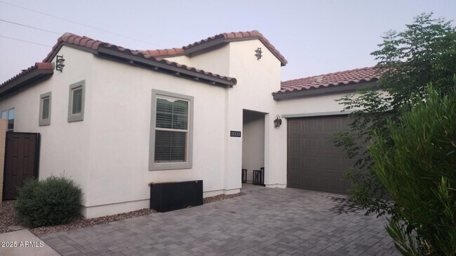 Building Photo - 11533 N Luckenbach St