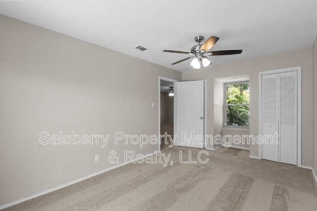 Building Photo - 3620 Harwood Ct