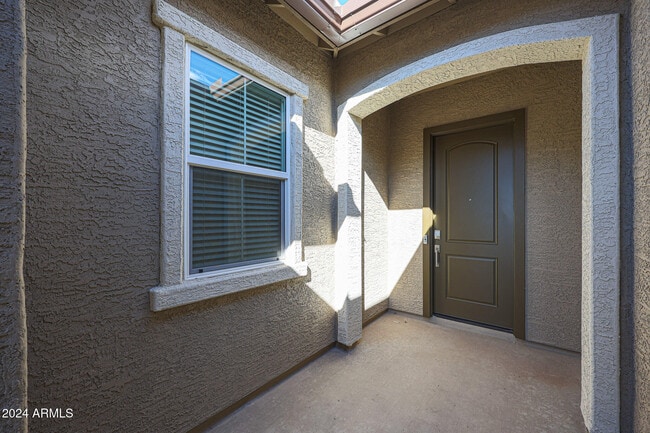Building Photo - 7606 W Jackrabbit Ln