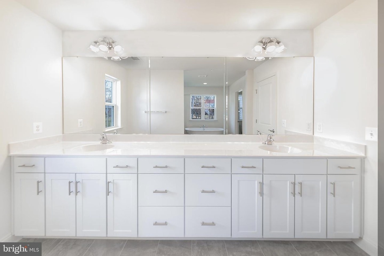 Building Photo - 9207 Rama Ct