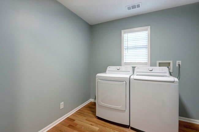 Building Photo - Renovated Single Family - Three Bedroom, Two Bathroom