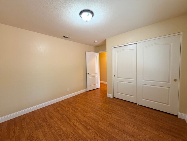 Building Photo - 710 Foothill St
