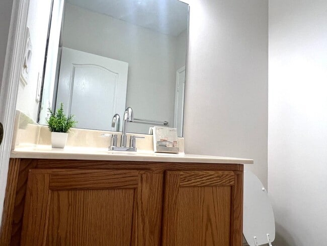 Building Photo - 4406 Windmill Palm Way