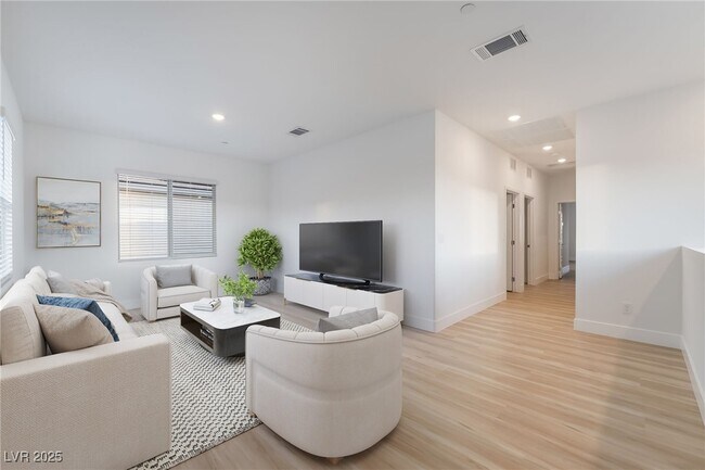 Building Photo - 1480 Marsh Bird St