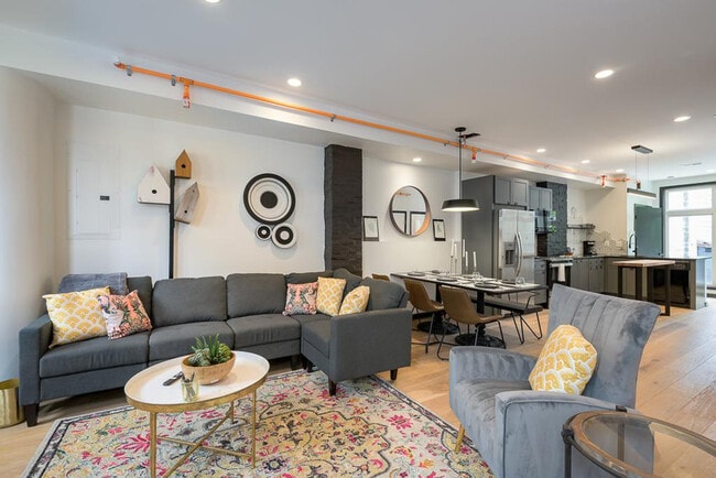 Building Photo - 1322 9th St NW