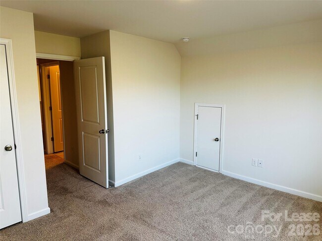 Building Photo - 340 Secretariat Dr