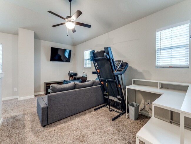 Building Photo - Charming 3BR w/Study House in Converse