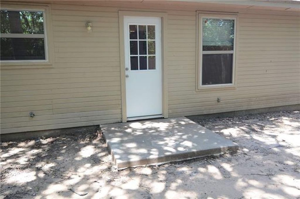 Building Photo - 925 Baldwin St