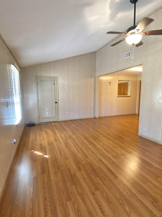 Building Photo - 4069 Christopher Ln