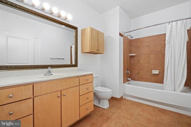 Building Photo - 631 D St NW