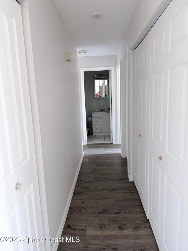 Building Photo - 1114 Steven Patrick Ave