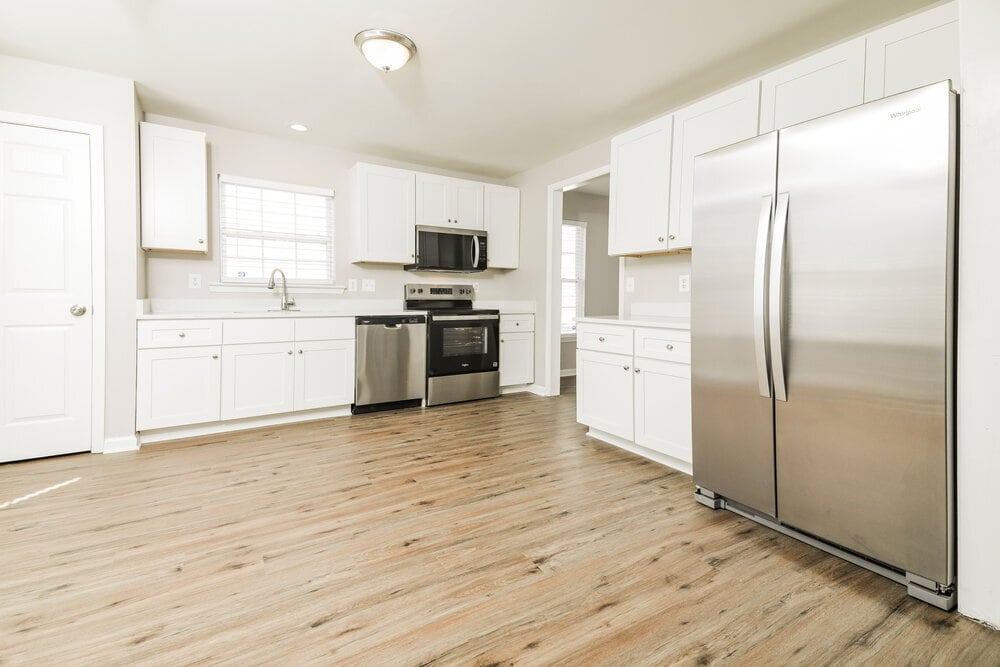Building Photo - 1550 Pebble Ridge Dr