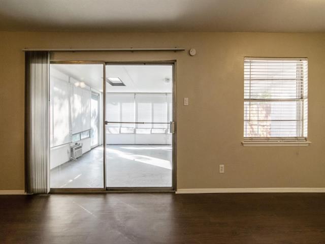 Building Photo - 12104 Bishop Dr