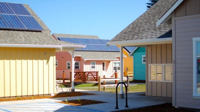 Building Photo - Cottages at Cypress