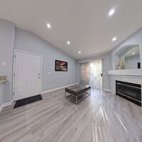 Building Photo - Highly Remodeled | 2nd Floor | Vaulted Ceilings