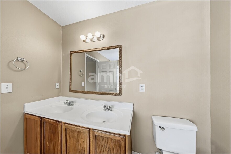 Building Photo - 674 Cypresswood Trce