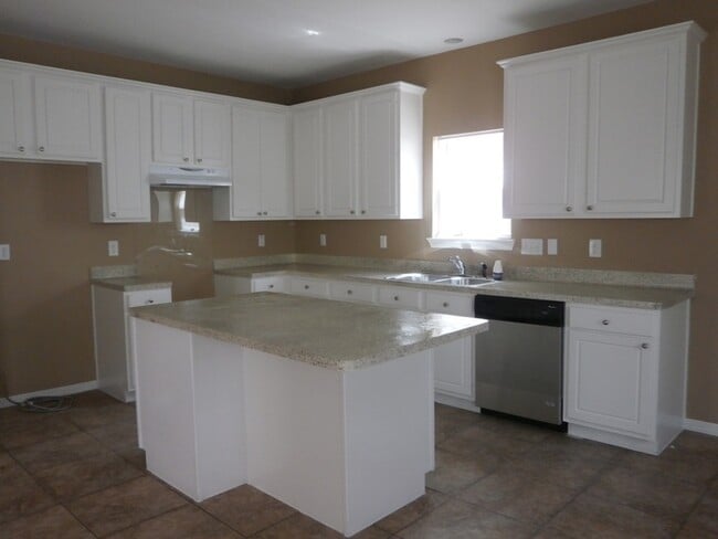 Building Photo - 10130 Berrybriar Ln