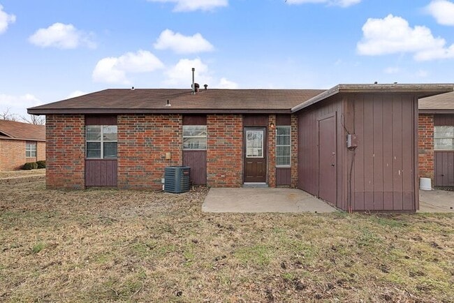 Building Photo - 205A Jefferson St