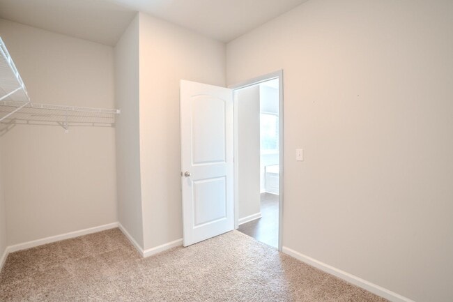 Building Photo - 14145 Lannister Ln