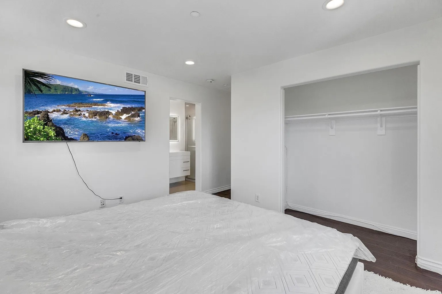 Building Photo - 140 Liberty St