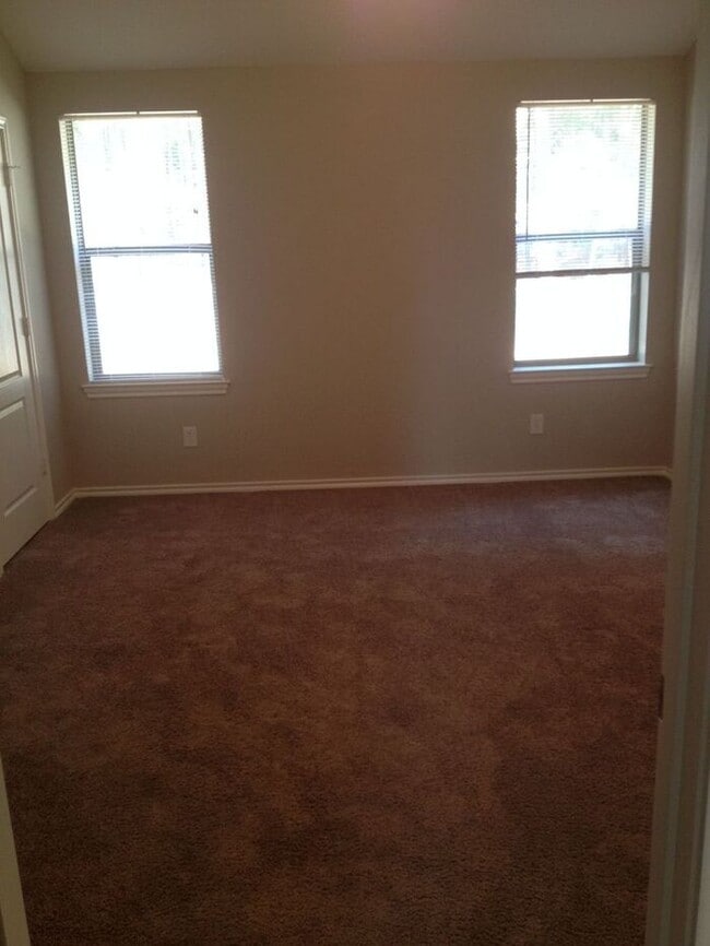 Building Photo - Coming Soon: 2 Bedroom, 2 Bathroom Duplex in Lindale!