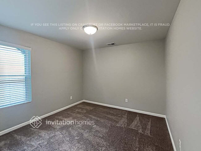 Building Photo - 229 N Fortune Way