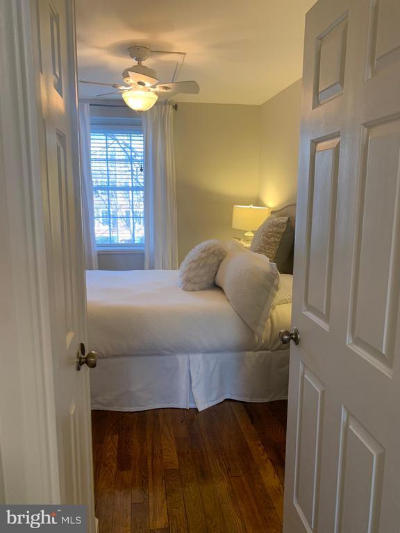 Building Photo - 2961 S Columbus St