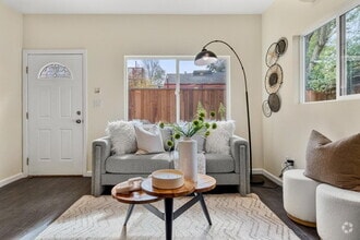 Building Photo - Prime 1-bedroom, 1-bath Apartment