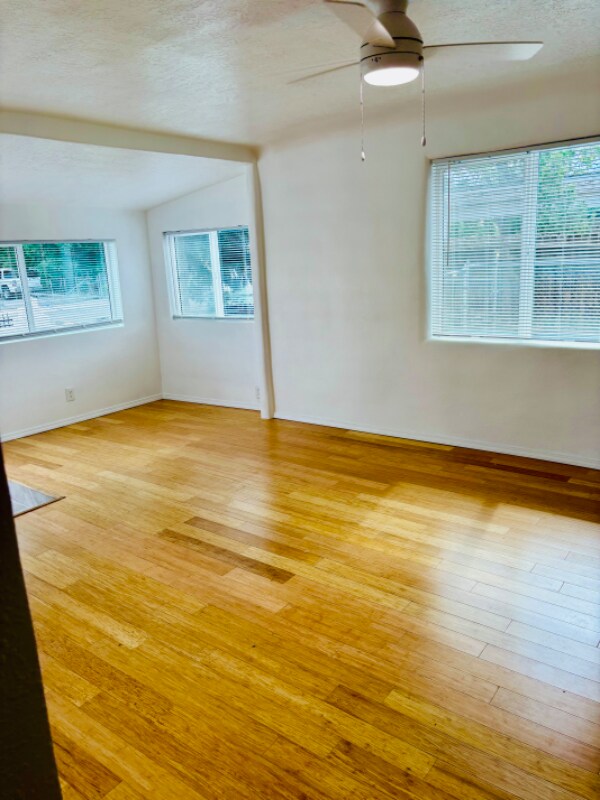 Building Photo - 1325 San Andres Ave NW
