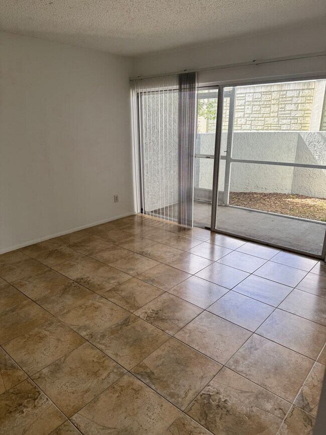Building Photo - Great rent and a great community