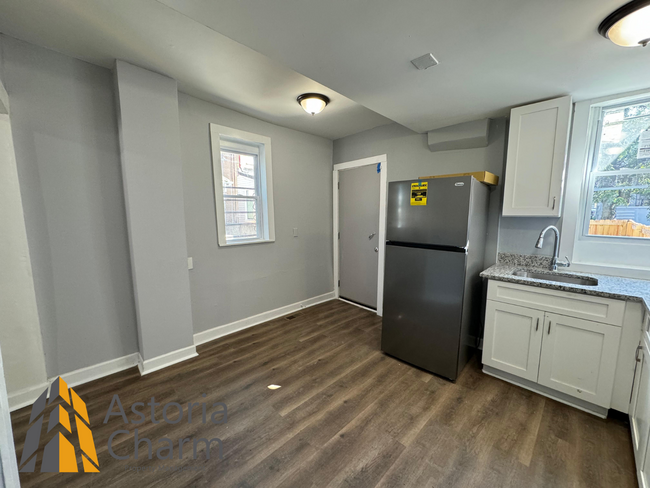 Building Photo - Newly Renovated 3BD/1.5BA townhome in Balt...