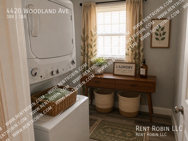 Building Photo - 4420 Woodland Ave