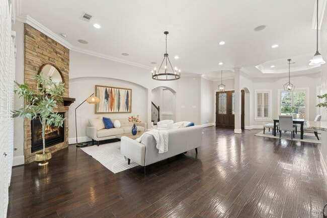 Building Photo - 26214 Kingsgate Ln