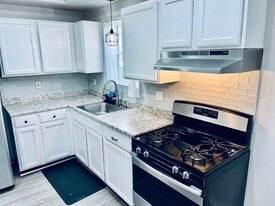 Building Photo - 62 E Water St